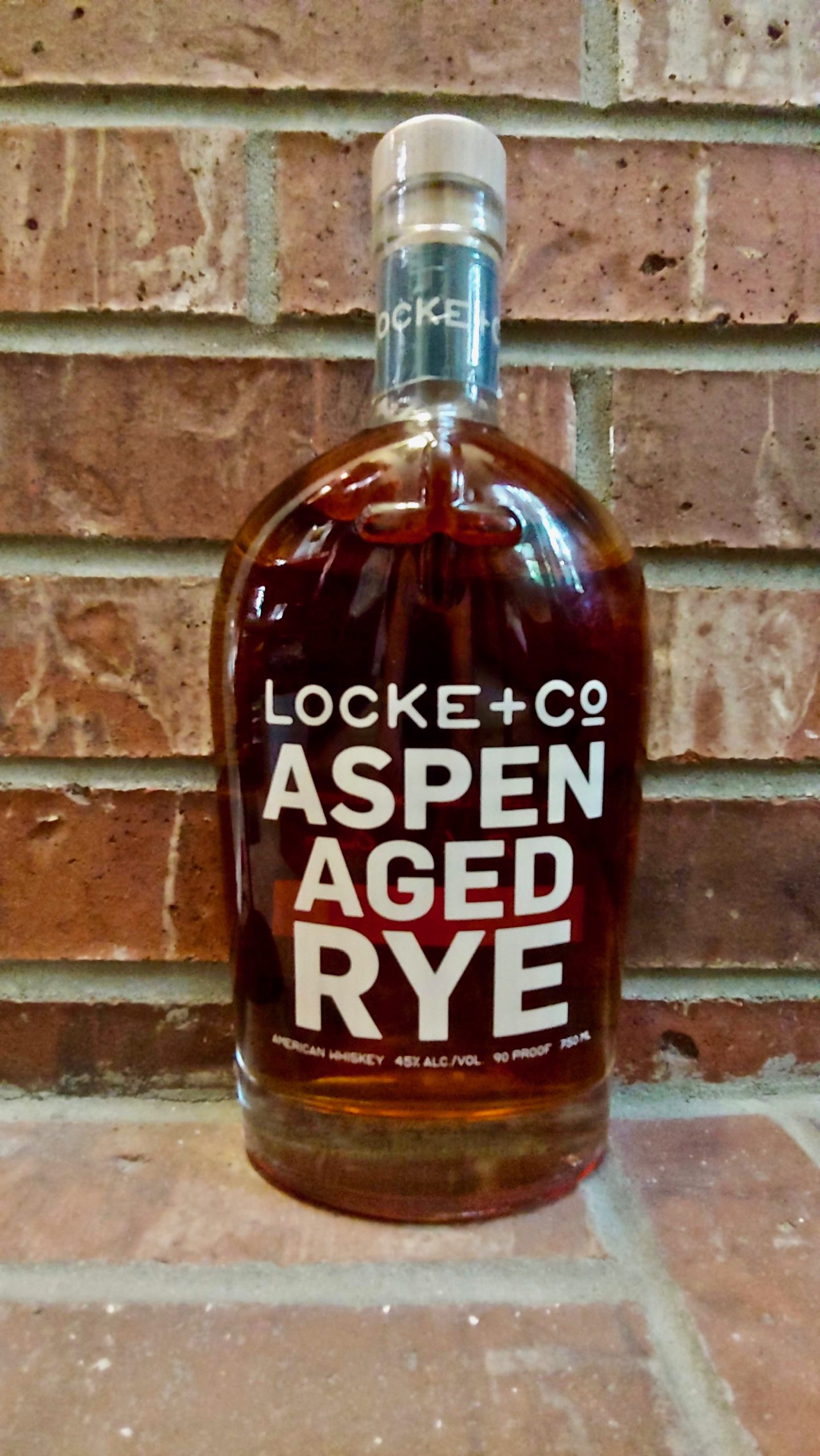 Read more about the article Locke & CO Aspen Aged Rye Whiskey