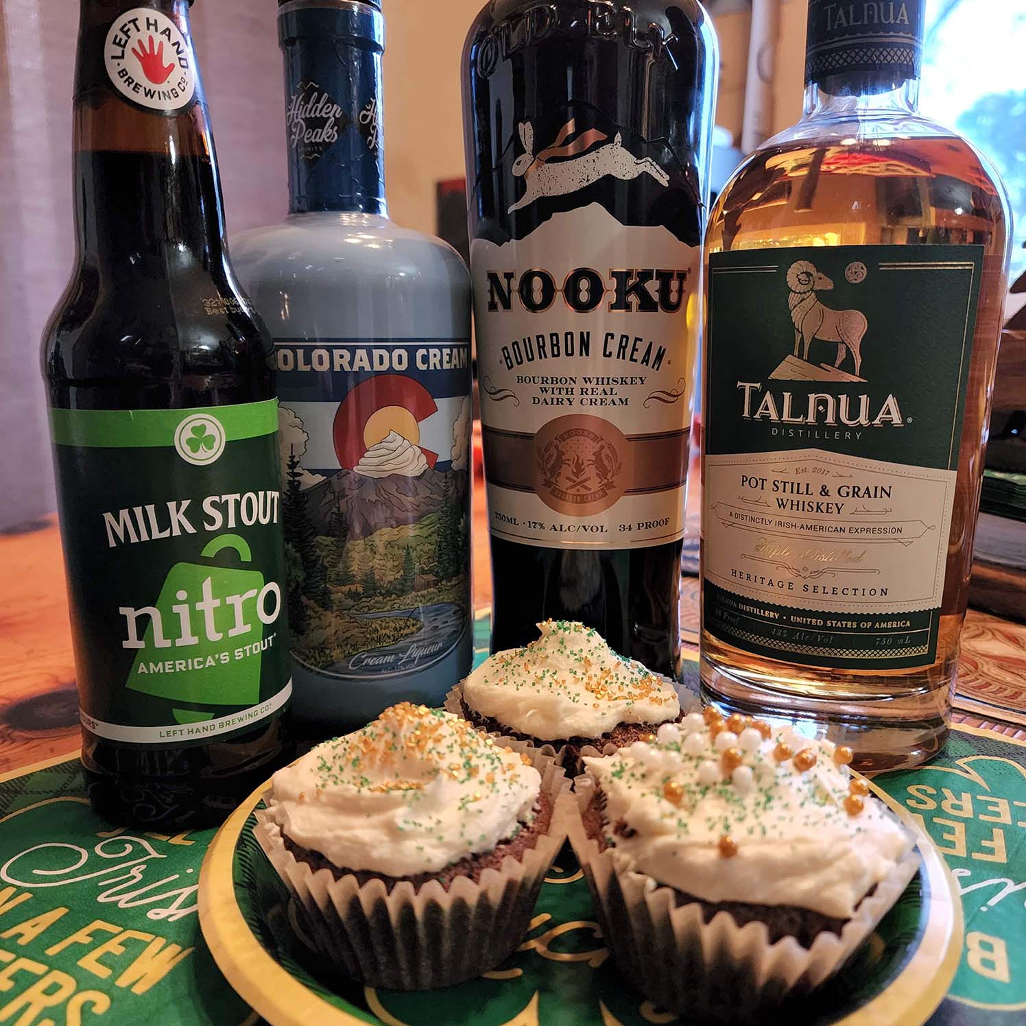 Read more about the article Colorado-Irish Bomb Shot Cupcakes